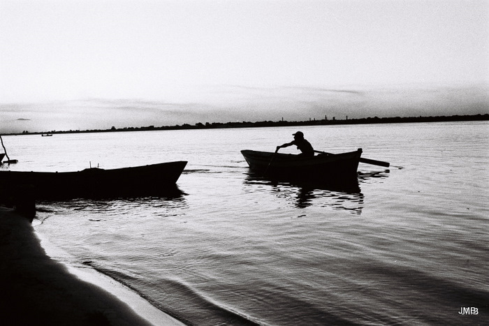 AÑO 1981 - BLANCO Y NEGRO - VIDA CAMPESINA EN PARAGUAY (JOSÉ MARÍA BLANCH)